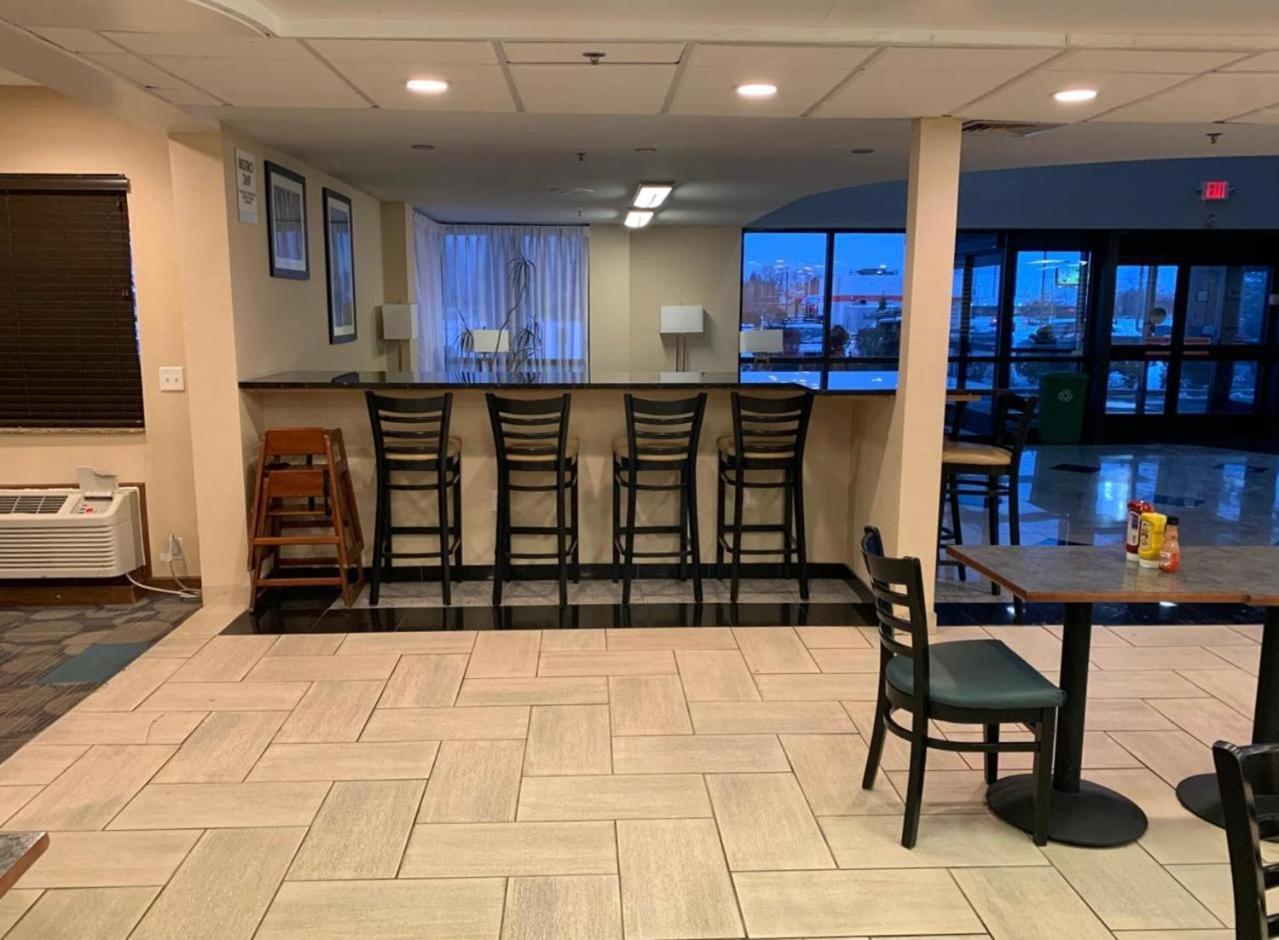 קלמזו Clarion Inn I-94 Near Expo Center מראה חיצוני תמונה